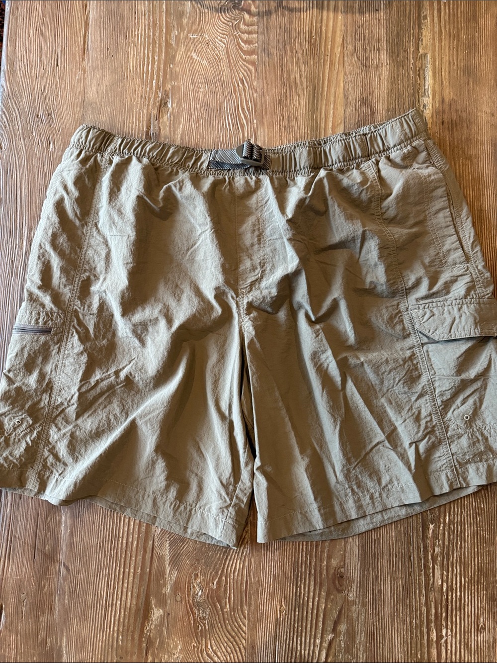 Columbia Omni Shade Olive Green Men's Swim Trunks with Built-In Belt